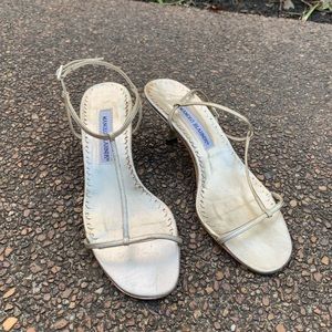 Manolo Blahnik minimalist gold kitten heels